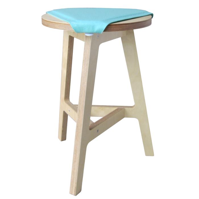 Adobe F2A 輕量多用途 Stool｜日本製