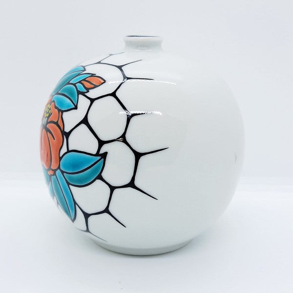 Kutani Ware 4-Inch Flower Vase – Sasanqua, Hand-Painted by Takayuki Nukagawa | Made in Japan