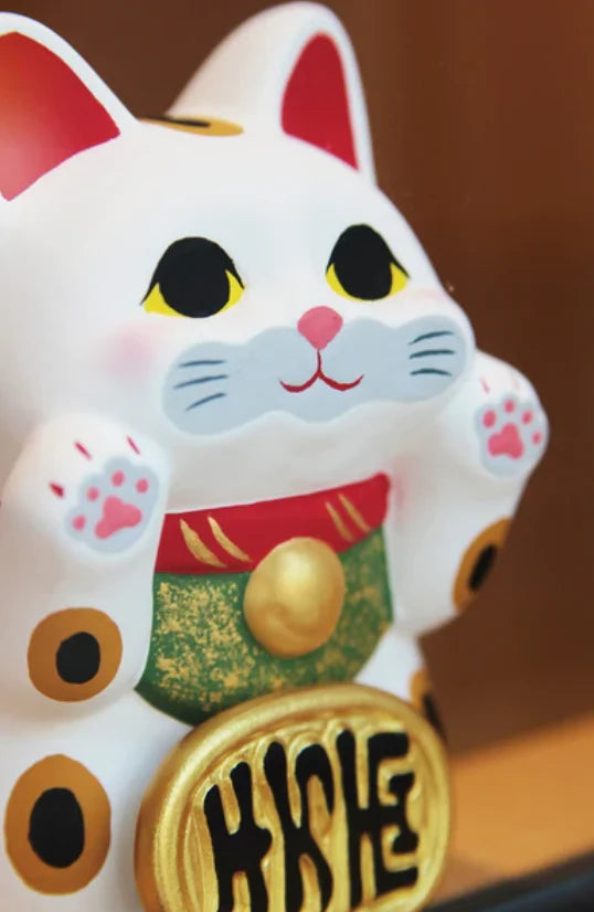 Glass Window Maneki-neko Ornament