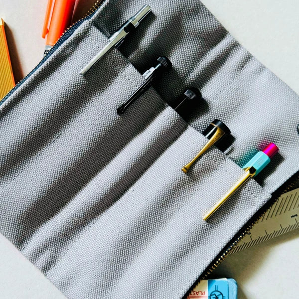 Kurashiki Canvas | Classic No. 8 Canvas Minimalist Pencil Case: The Durability and Warmth of Handcrafted Artistry