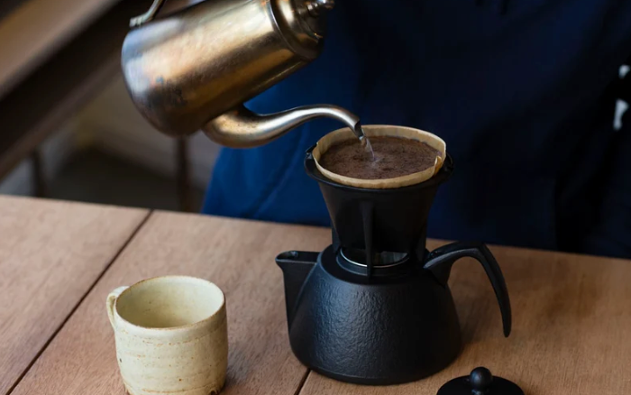 Japanese Cast Iron Coffee Pot Set | Includes Dripper &amp; Tea Strainer | 750ml | Made in Japan
