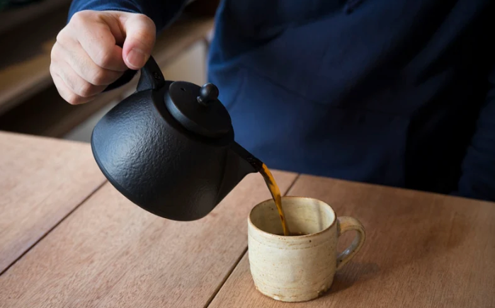 Japanese Cast Iron Coffee Pot Set | Includes Dripper &amp; Tea Strainer | 750ml | Made in Japan